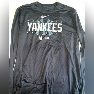 yankees long sleeve shirt